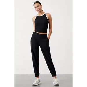 Athleta Brooklyn Mid Rise Jogger Black Size 10
